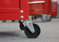 Rotes 24 Zoll-Metallwerkzeug-Kasten-Kabinett kombiniert auf den Rädern mit der Tür verschließbar, zum von Werkzeugen zu speichern